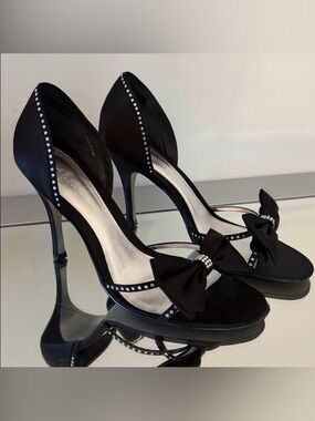 ALDO Black Satin Heels with Bow & Rhinestones Women’s size 10 (EU 41)
